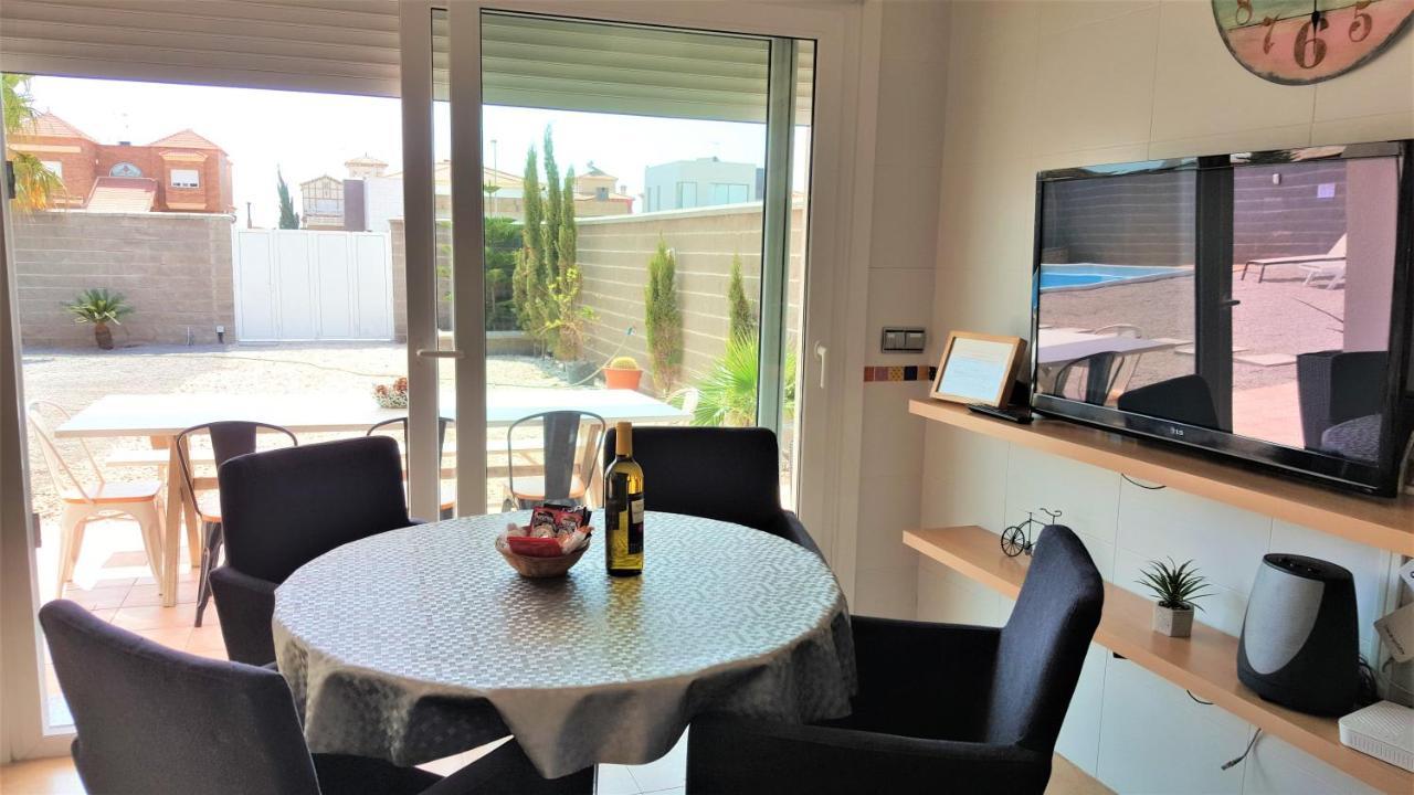 5 Bedrooms Private House 300M From Beach Roquetas de Mar Exterior foto